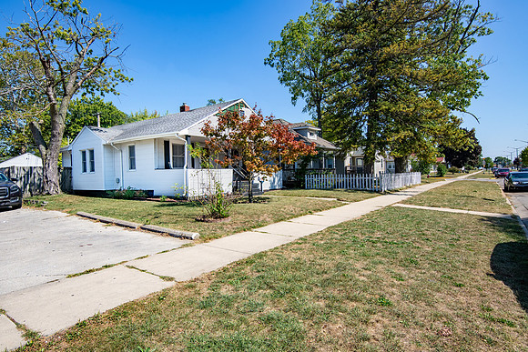181-1610 Milburn-HDR