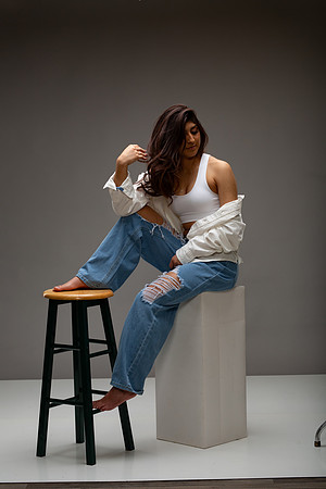 117-Natalie White Shirt Ripped Jeans