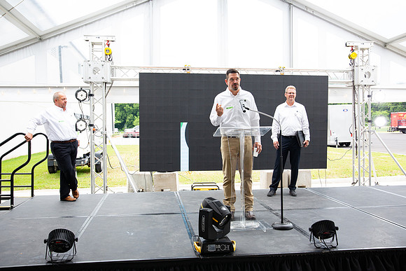 455-Arco Ribbon Cutting