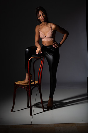 370-Nicole Larkin_