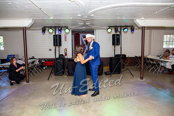 717-Kyra n Tyler Niespodziany