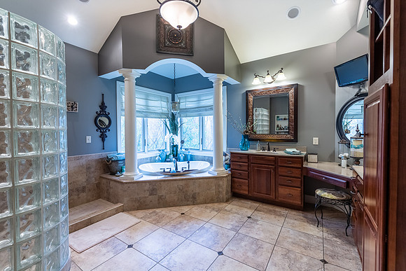 56428 Whispering Hill Dr_Bristol-650-HDR