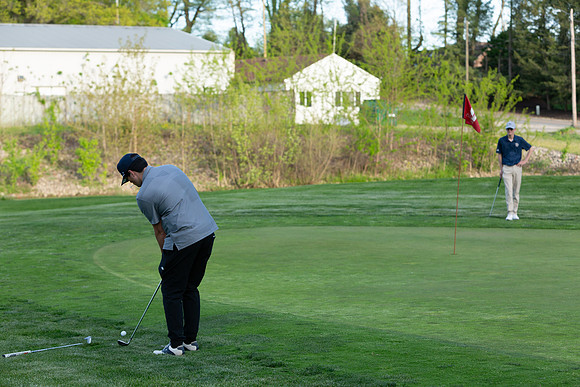 304-Hunter Golf Match