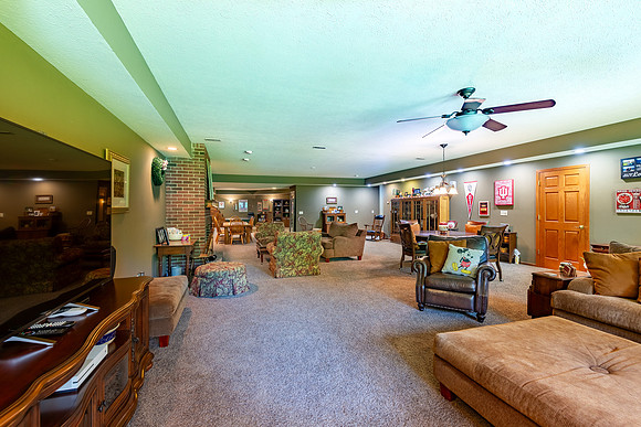 256-136 Tulip Circle-HDR