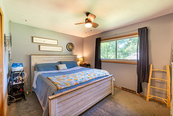 9-51115 Shady Lane
