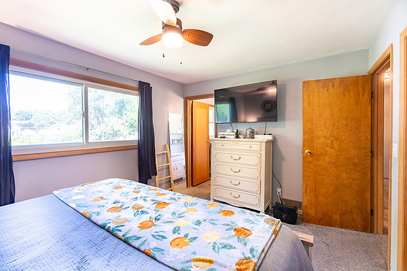 10-51115 Shady Lane