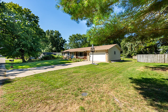 22-51115 Shady Lane