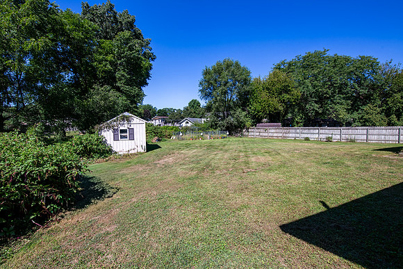 27-51115 Shady Lane