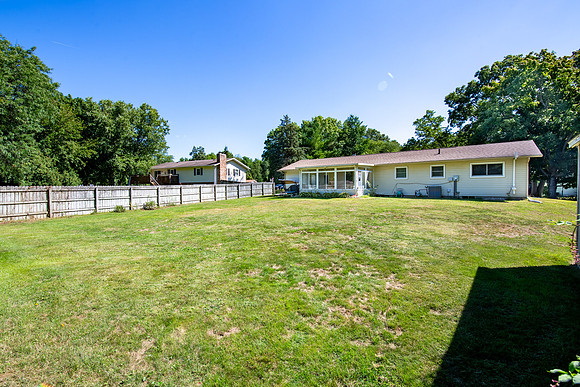 29-51115 Shady Lane