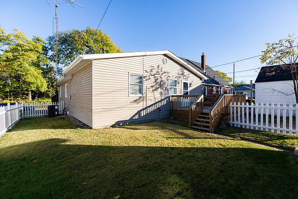 121-1717 Linden Ave-HDR