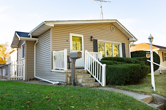 136-1717 Linden Ave-HDR