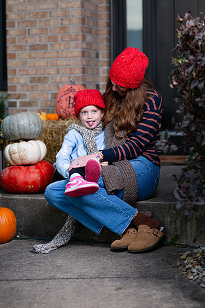 125-Lindas Hats