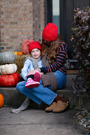 126-Lindas Hats