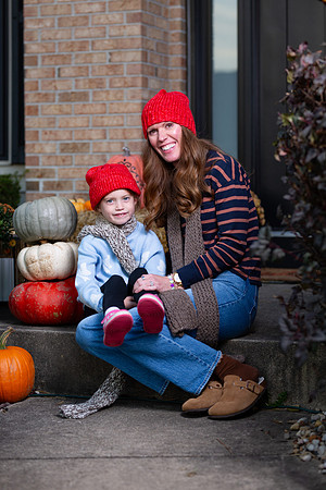 131-Lindas Hats