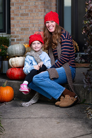 118-Lindas Hats