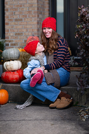 122-Lindas Hats