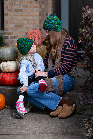 140-Lindas Hats