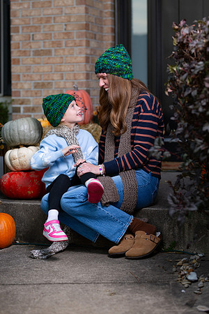 144-Lindas Hats