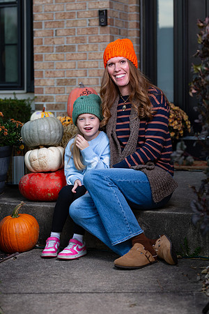 25-Lindas Hats