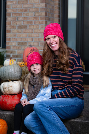 5-Lindas Hats
