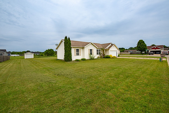 200-30623 Swede Dr-HDR