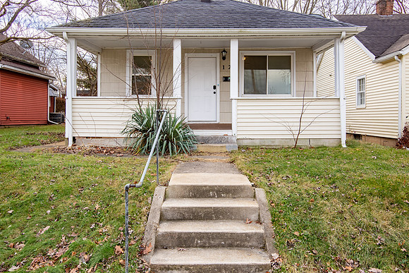81-128 E Oakside-SB-HDR