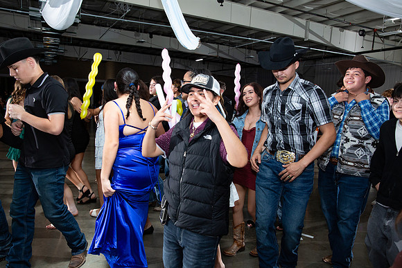 1339-Azaret Quince