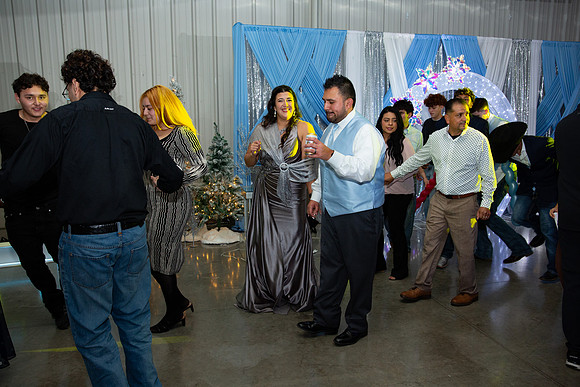 1341-Azaret Quince