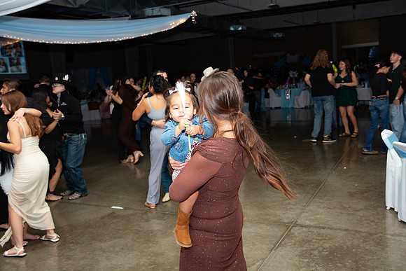 1355-Azaret Quince