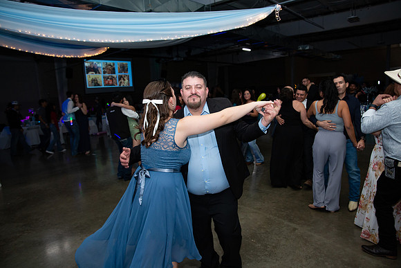 1364-Azaret Quince