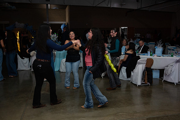 1372-Azaret Quince