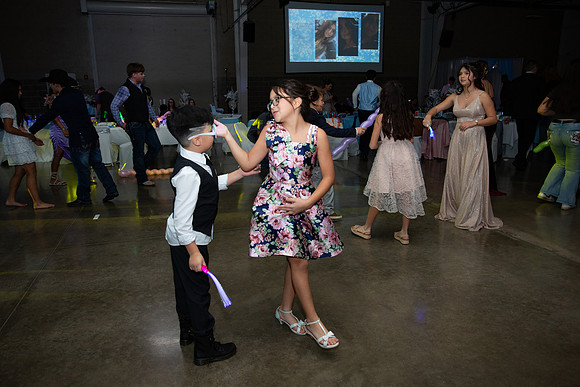 1375-Azaret Quince