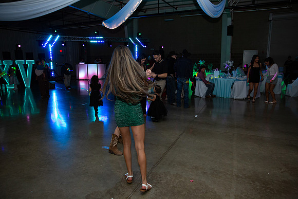 1376-Azaret Quince