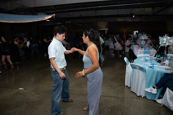 1395-Azaret Quince