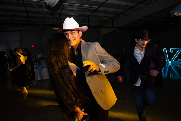 1452-Azaret Quince