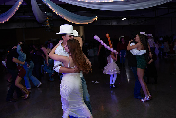 1456-Azaret Quince