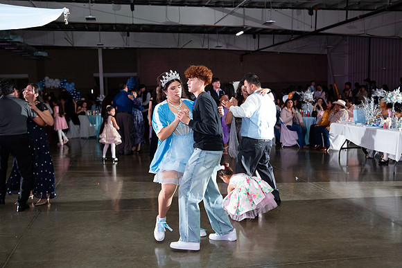 1475-Azaret Quince