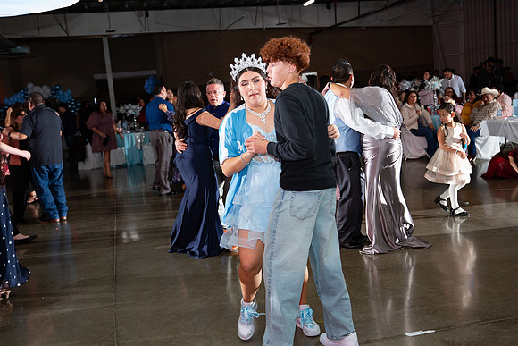 1476-Azaret Quince