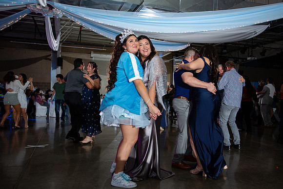 1487-Azaret Quince