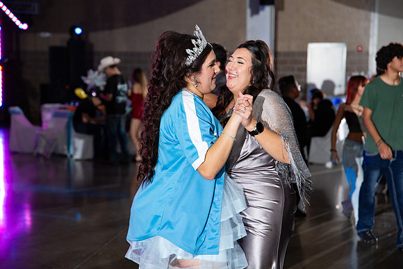 1490-Azaret Quince