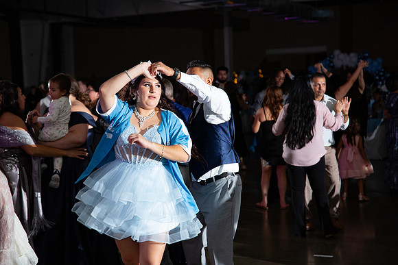 1501-Azaret Quince