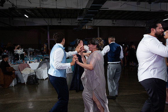 1511-Azaret Quince