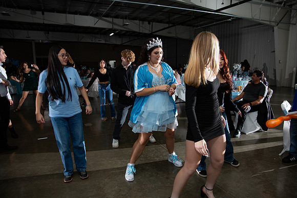1521-Azaret Quince