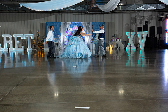 1013-Azaret Quince