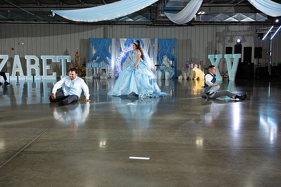 1016-Azaret Quince