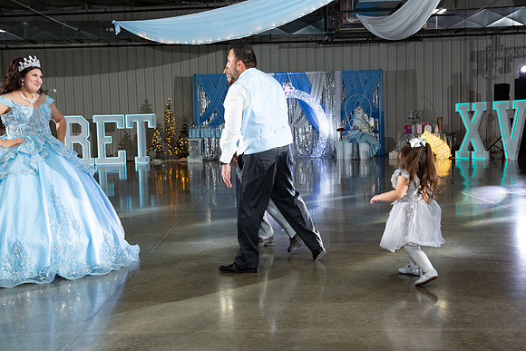 1025-Azaret Quince