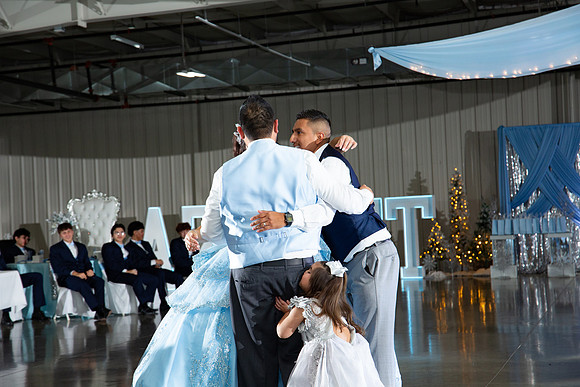 1027-Azaret Quince