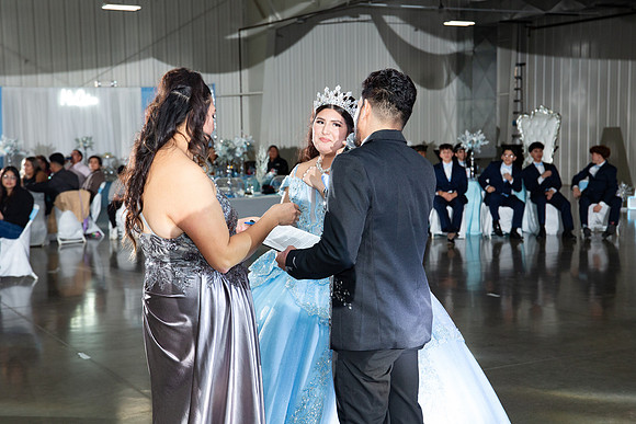 1029-Azaret Quince