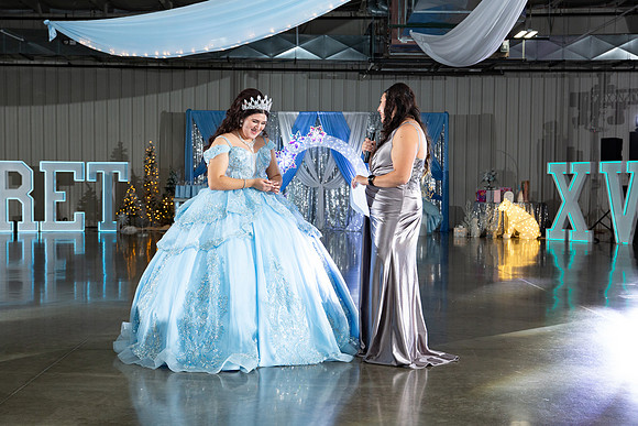 1041-Azaret Quince