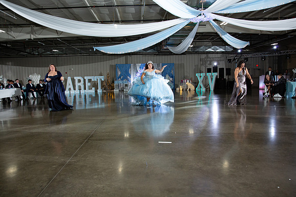 1061-Azaret Quince